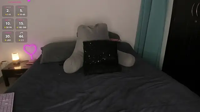  lucianapalmer online show from March 17, 11:30 pm