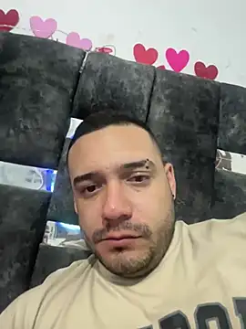 Snapshot of Angelgarcia_ chatting on February 23, 5:12 am Angelgarcia online show from February 23, 5:12 am