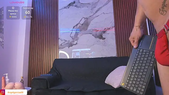 Angelgarcia  online show from November 7, 9:08 pm