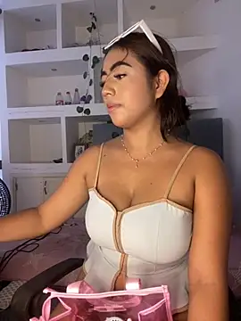 Snapshot of zoe_mount chatting on September 11, 6:41 pm zoe mount online show from September 11, 6:41 pm