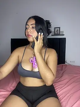 Snapshot of zoe_mount chatting on March 12, 7:04 pm zoe mount online show from March 12, 7:04 pm
