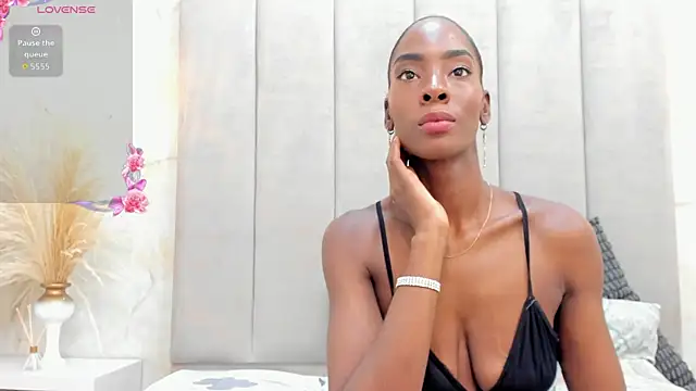 Snapshot of AnnyCampbell chatting on June 5, 3:44 am AnnyCampbell online show from June 5, 3:44 am