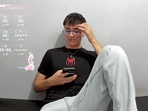 liam orion online show from November 12, 4:33 pm