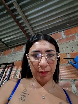 Snapshot of hot_veteran01 chatting on July 9, 10:59 am hot veteran01 online show from July 9, 10:59 am