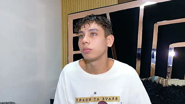 Snapshot of Noahoconor chatting on September 23, 7:21 pm Noahoconor online show from September 23, 7:21 pm