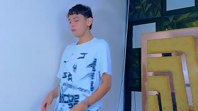 Snapshot of Noahoconor chatting on December 5, 1:53 pm Noahoconor online show from December 5, 1:53 pm