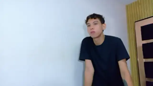 Snapshot of Noahoconor chatting on October 22, 12:59 pm Noahoconor online show from October 22, 12:59 pm