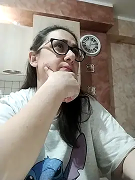 Dolcecurvy online show from October 25, 10:10 pm