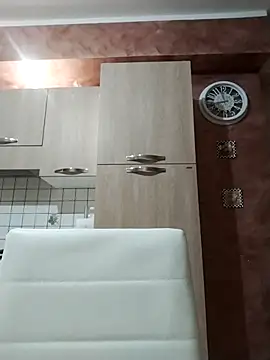 Dolcecurvy online show from April 5, 9:43 pm