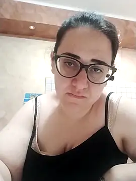 Dolcecurvy online show from November 18, 8:17 am