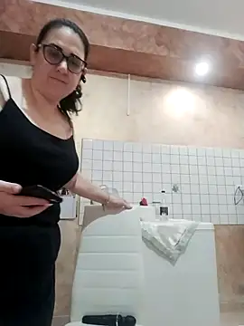 Dolcecurvy online show from November 19, 9:42 am