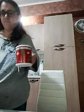 Dolcecurvy online show from January 8, 11:11 pm