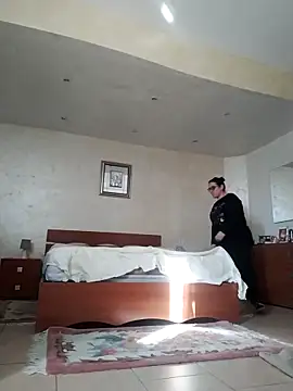 Dolcecurvy online show from December 15, 9:59 am