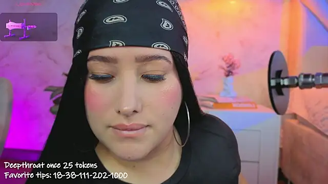 Snapshot of Leaa_Cox chatting on June 23, 8:51 pm Leaa Cox online show from June 23, 8:51 pm