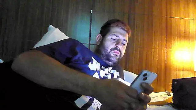 Snapshot of kinkyfag94 chatting on January 13, 9:24 am kinkyfag94 online show from January 13, 9:24 am