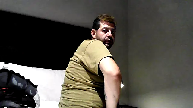 Snapshot of kinkyfag94 chatting on January 8, 11:16 am kinkyfag94 online show from January 8, 11:16 am