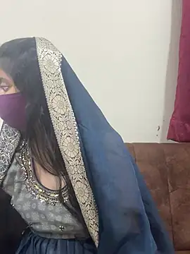 Snapshot of Dishasarmaa05 chatting on February 21, 4:48 pm Dishasarmaa05 online show from February 21, 4:48 pm