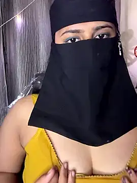 Dishasarmaa05 online show from January 9, 4:47 pm