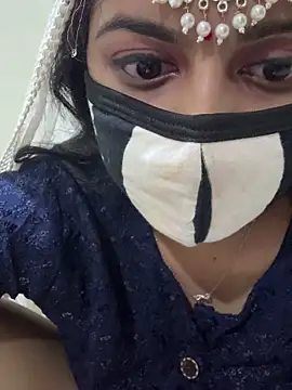 Dishasarmaa05 online show from April 9, 4:13 pm