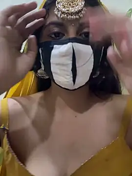 Dishasarmaa05 online show from April 5, 5:08 pm