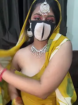 Dishasarmaa05 online show from April 23, 1:57 pm