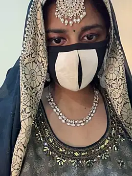 Dishasarmaa05 online show from February 23, 4:40 pm