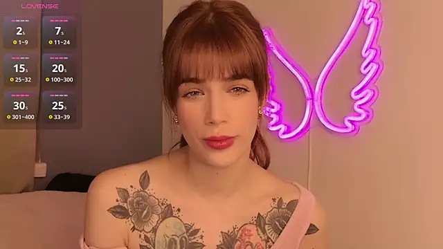 Snapshot of FrancescaFerra chatting on December 4, 5:34 pm FrancescaFerra online show from December 4, 5:34 pm