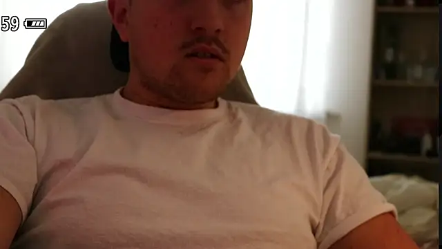 Snapshot of JBM007 chatting on February 23, 7:42 am JBM007 online show from February 23, 7:42 am