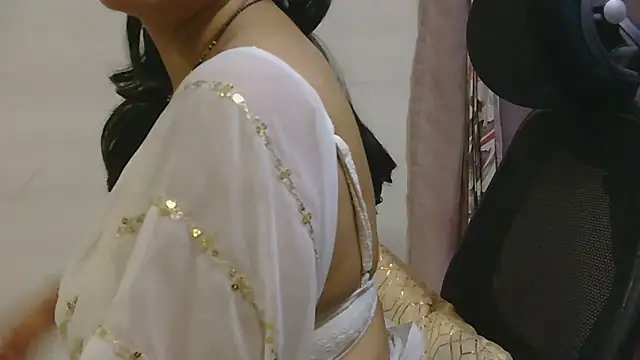 MilkyQueen69 online show from February 10, 5:12 pm