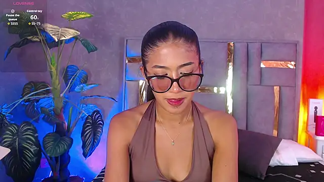 Tyla Ks online show from February 7, 7:55 pm