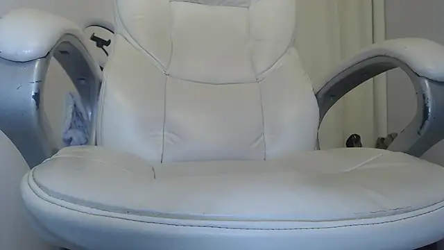 Mature 2025 online show from March 18, 2:28 pm