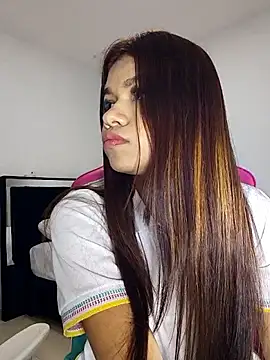Snapshot of sophia_ramirez12 chatting on June 5, 10:15 pm sophia ramirez12 online show from June 5, 10:15 pm