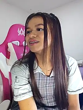 Snapshot of sophia_ramirez12 chatting on July 14, 10:16 pm sophia ramirez12 online show from July 14, 10:16 pm