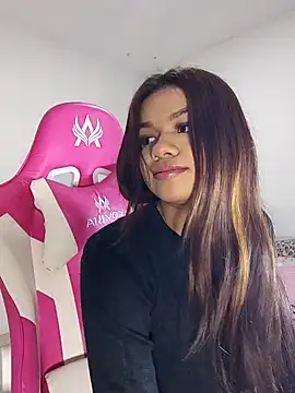 Snapshot of sophia_ramirez12 chatting on July 12, 1:28 am sophia ramirez12 online show from July 12, 1:28 am