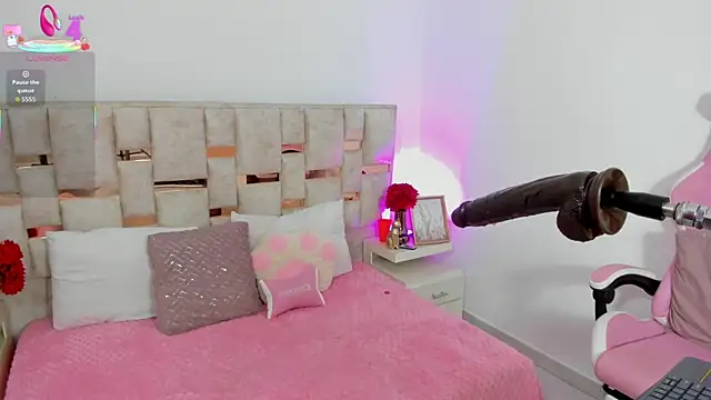 cutie sarax1 online show from November 7, 12:10 pm