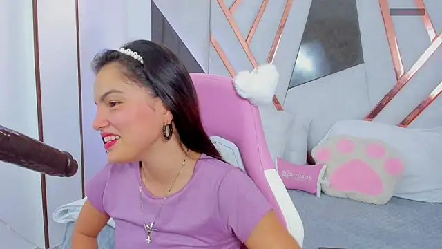 cutie sarax1 online show from October 26, 1:55 pm