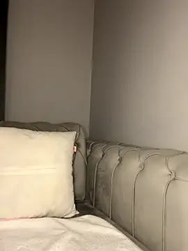 Snapshot of laraaaaaa chatting on November 6, 4:00 pm laraaaaaa online show from November 6, 4:00 pm