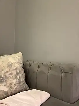 laraaaaaa online show from March 18, 10:54 pm