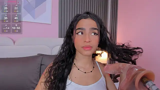 Snapshot of honey_sofii_ chatting on October 2, 12:08 pm honey sofii online show from October 2, 12:08 pm