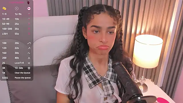 Snapshot of honey_sofii_ chatting on March 22, 11:53 am honey sofii online show from March 22, 11:53 am