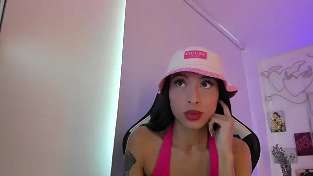 Snapshot of agaataa_ chatting on November 21, 7:13 pm agaataa online show from November 21, 7:13 pm