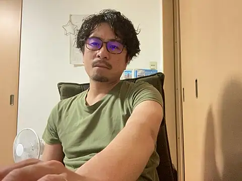 Snapshot of masato1115aa chatting on September 21, 2:33 pm masato1115aa online show from September 21, 2:33 pm