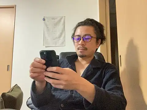 Snapshot of masato1115aa chatting on October 15, 4:59 pm masato1115aa online show from October 15, 4:59 pm