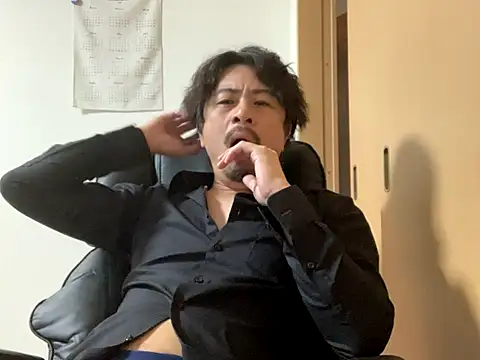 Snapshot of masato1115aa chatting on October 20, 12:45 am masato1115aa online show from October 20, 12:45 am