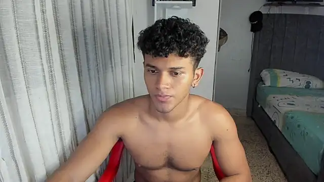 Fox2evans online show from February 10, 9:03 pm