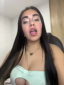 Snapshot of _SARA_69 chatting on February 28, 11:03 am SARA 69 online show from February 28, 11:03 am