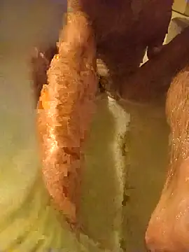 Snapshot of GrindingOvermuch chatting on October 19, 12:35 am GrindingOvermuch online show from October 19, 12:35 am