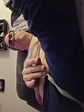 Smallone327 online show from March 15, 5:47 am