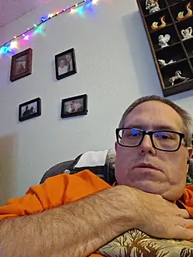 Smallone327 online show from October 4, 8:43 pm