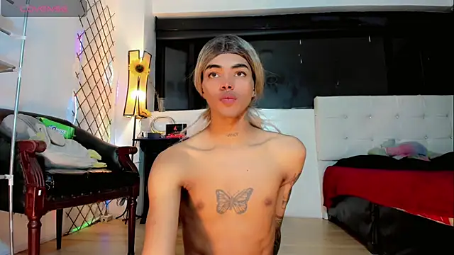 Snapshot of jymena_xxx chatting on July 9, 3:40 am jymena xxx online show from July 9, 3:40 am